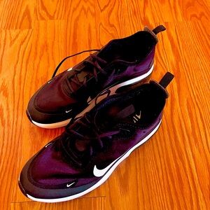 Nike Women's Athletic Shoes - Black